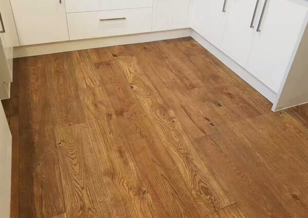 European AN04 oak Handcrafted wood Floorco flooring product.
